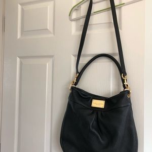Marc jacobs Hillier hobo bag in black.